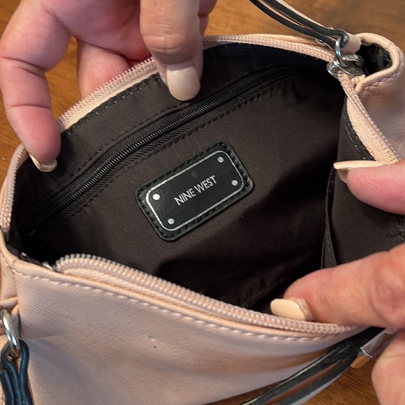 Nine West Wristlet - Picture 4 of 6